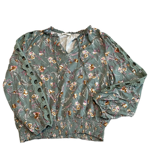 Easel green floral blouse sz M
